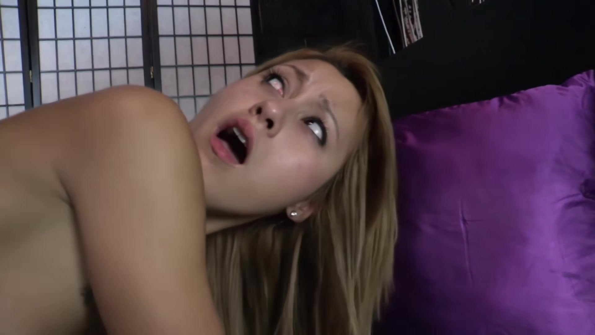 Asian Cheerleader Gets DP - Bemefi