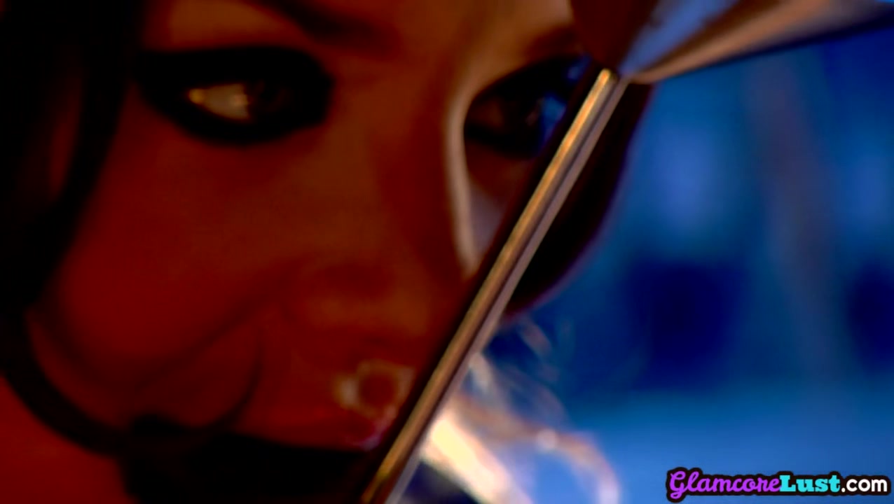 Glam dykes pussyeating and pussyfingering passionate sex
