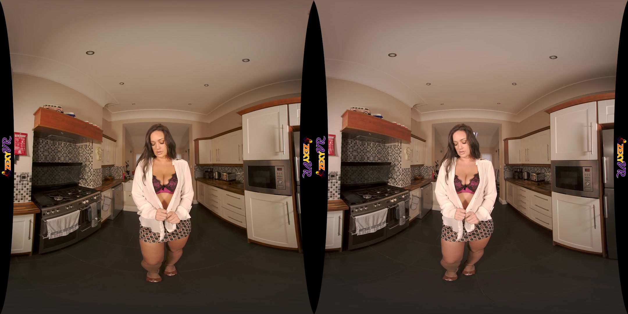 The Full English featuring Frankie L - ZexyVR