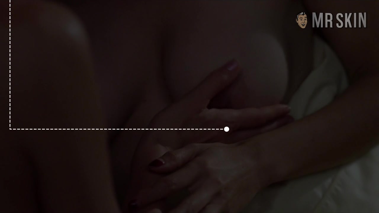 Anatomy of a Nude Scene: 'Mulholland Dr.'s Legendary Lesbian Scenes Deepen the Film's Mystery - Mr.Skin