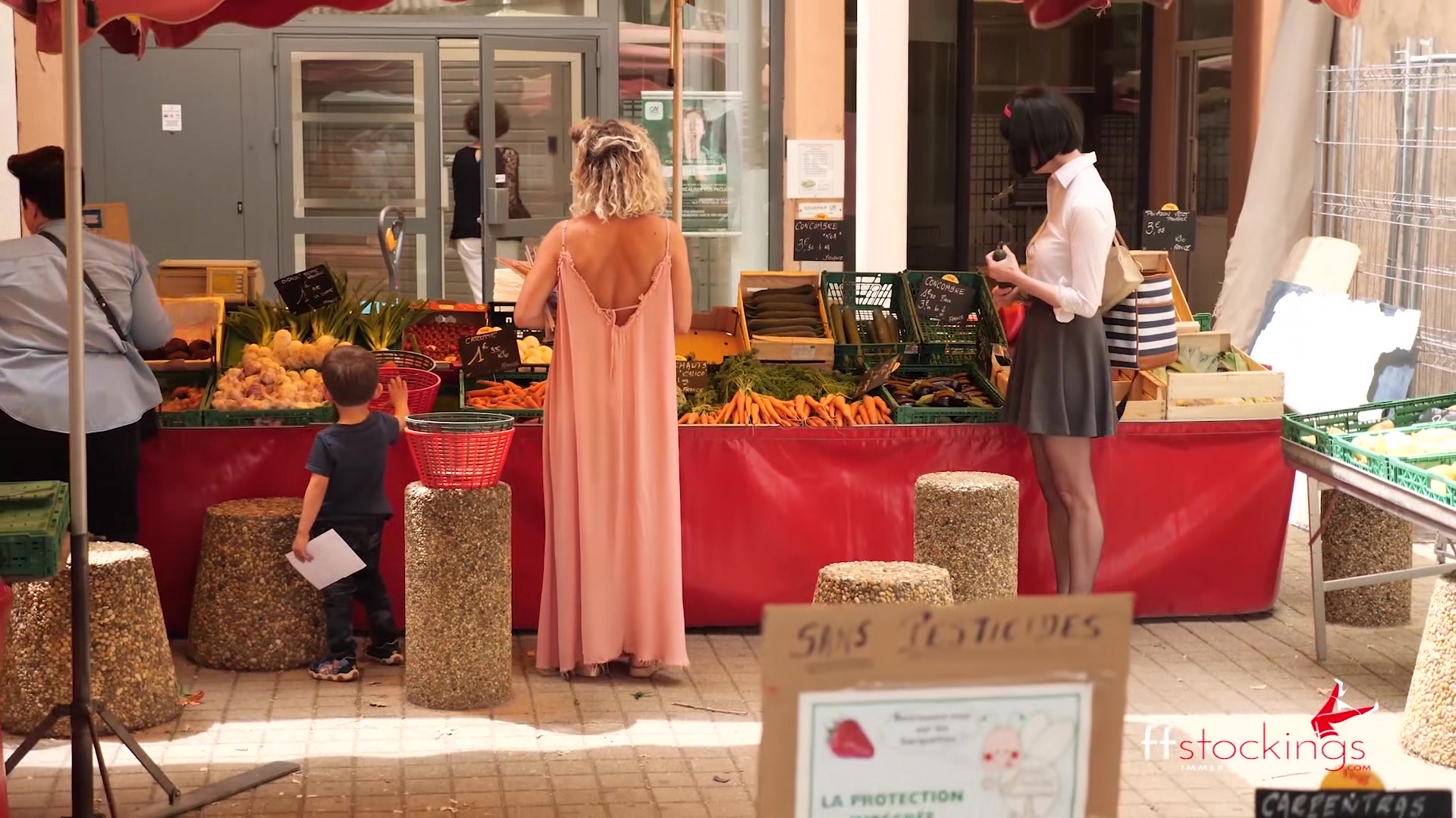 Public Exhibitionist