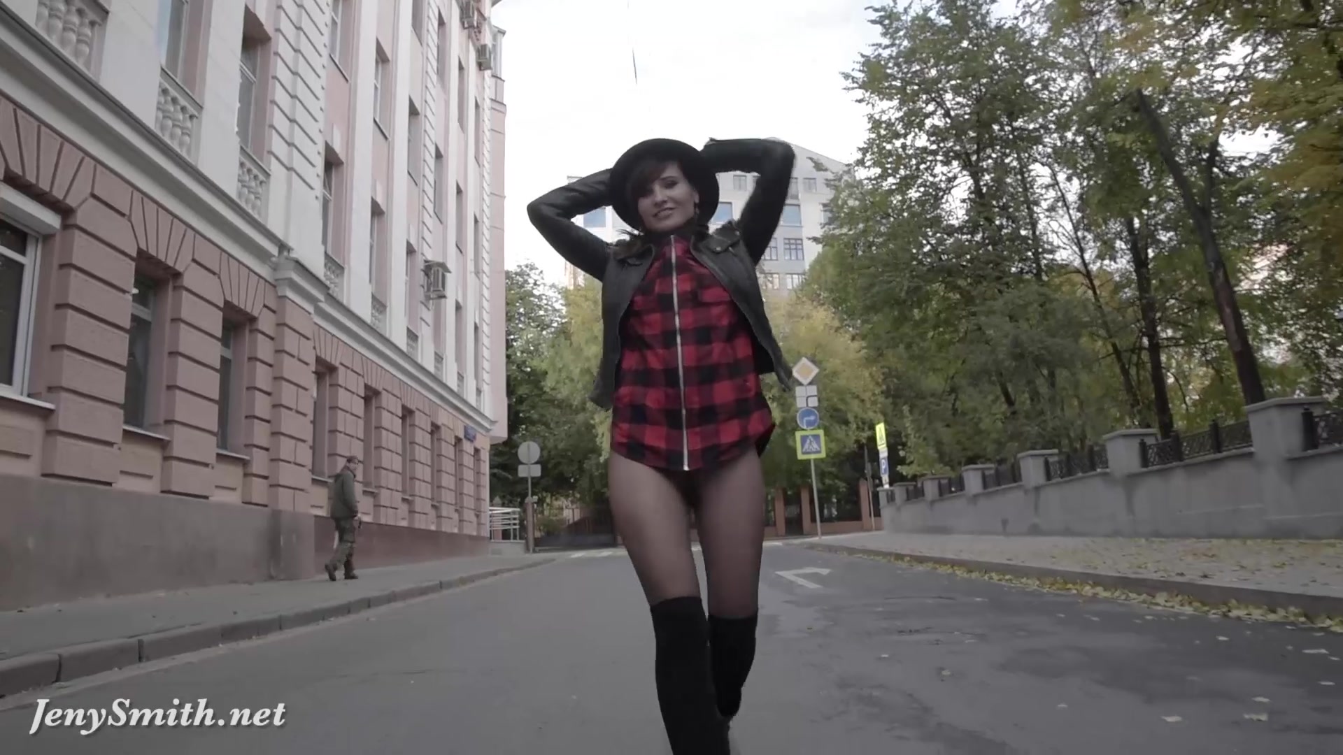 Jeny Smith pantyhose fire walking