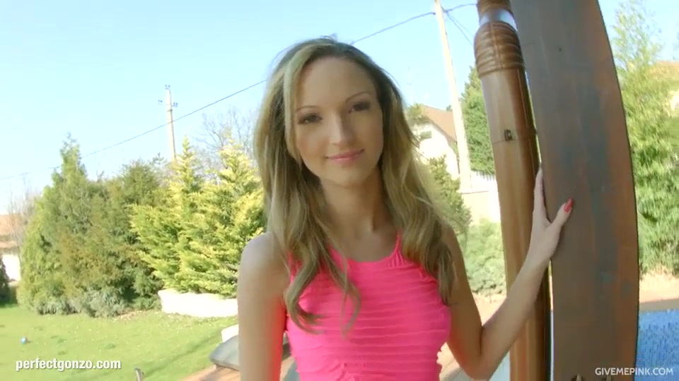 Melanie masturbating on Give Me Pink gonzo style