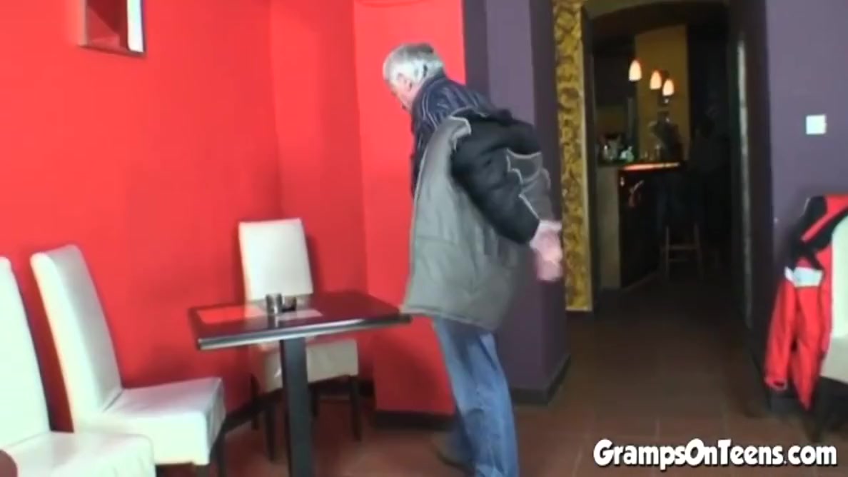 teen 18+ Barmaid Screws Oldie In Reverse