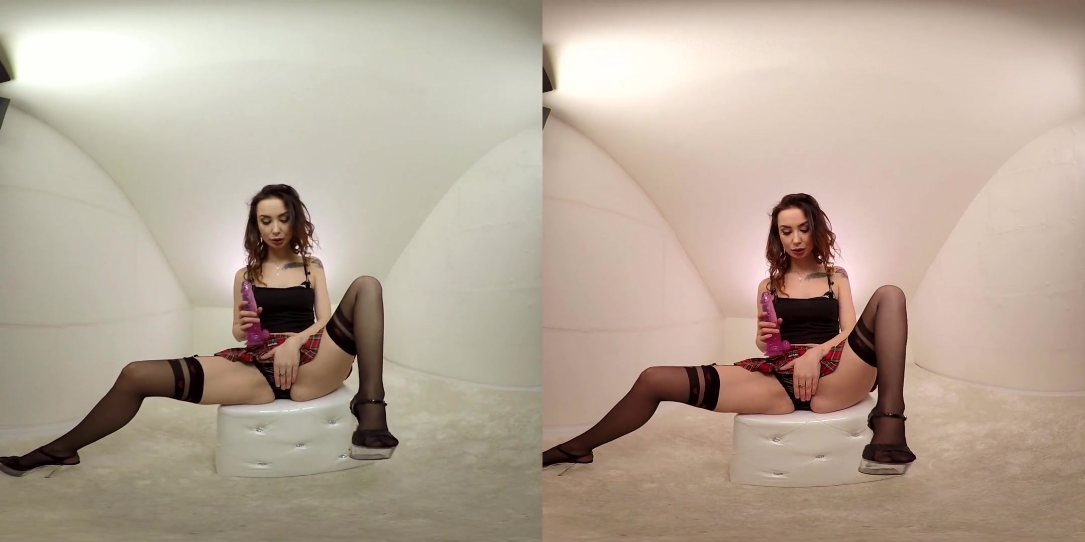 Free Dee in Lara Ferry Cumming - BravoModelsMedia