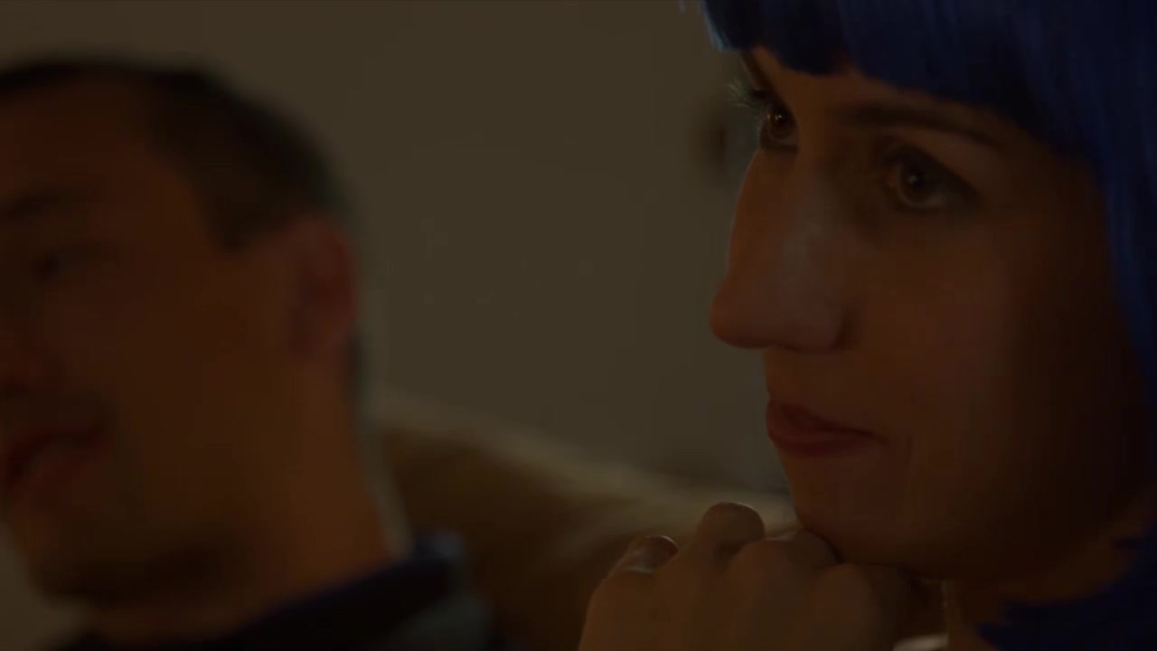 Blue hair babe - VersoCinema