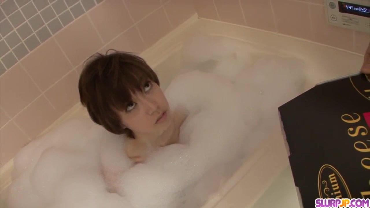 Soapy cock sucking home experienc - More at Slurpjp.com