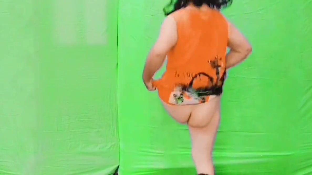 Jumping Pussy Hot Shemale Cute Ladyboy Cosplayer Model Crossdresser