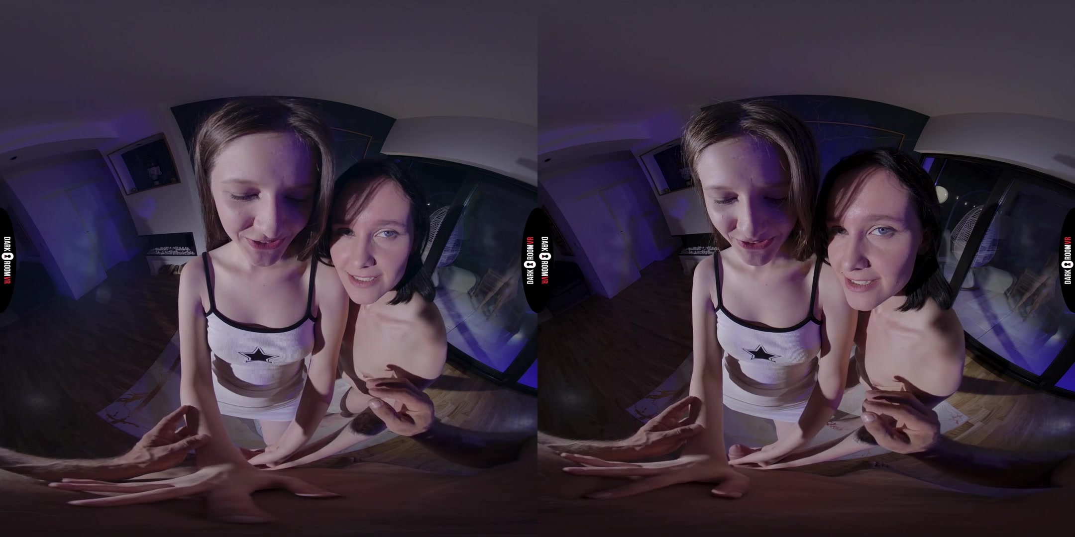Margo Von Teese & Ally Horny VR Porn: Yummy Muffins - DarkRoomVR