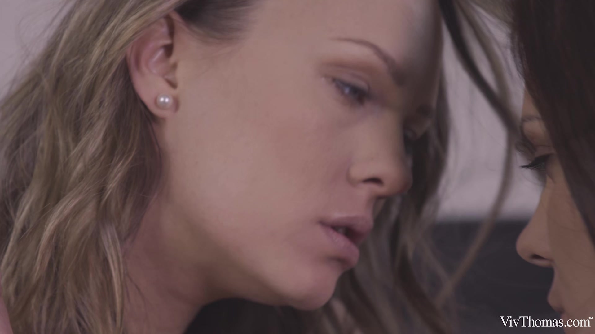 Please Don't Go - Blue Angel & Verona Sky - VivThomas
