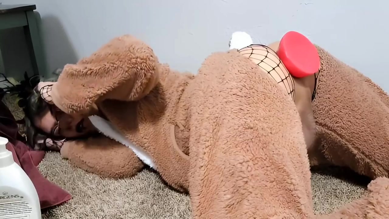Reindeer Furry Femboy Takes Lots Of Knots