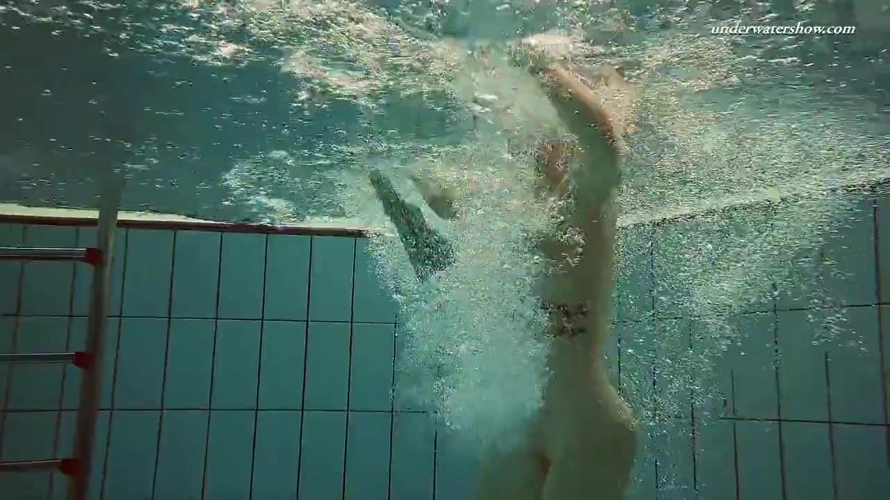 Biggest Floating Tits Of Dashka Underwater
