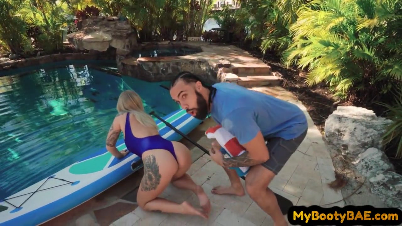 Bootiful tropical goddess enjoys tifucking and cockriding