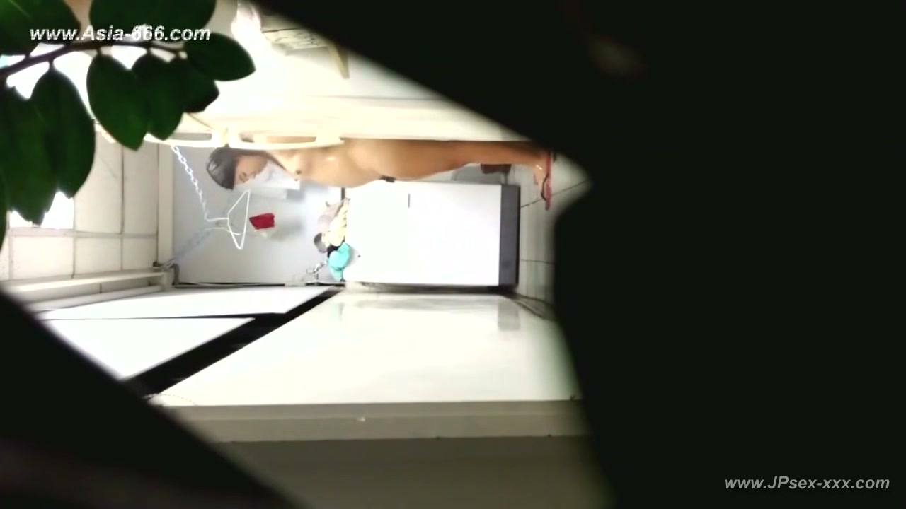 peeping chinese bath.53