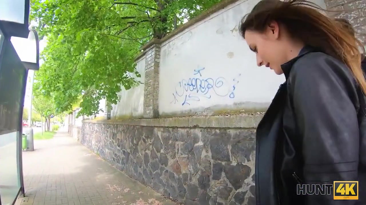 HUNT4K. Stranger offers cash to young couple for crazy sex with him