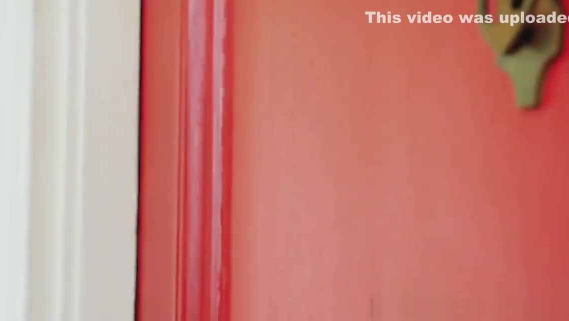 Blonde babysitter jizzed