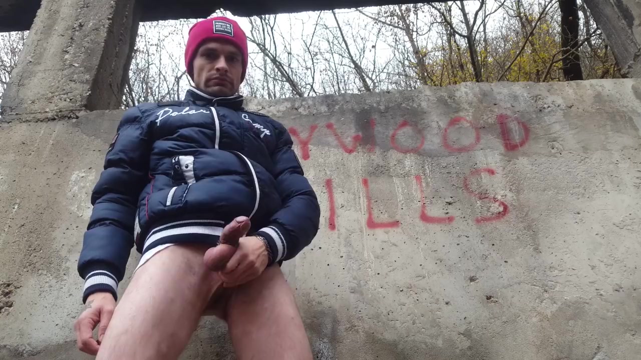 4k. Big Piss. Outdoor Piss Fountain. Shooting Piss From Dick. Piss Stream. Messy Pissing.piss Fetish