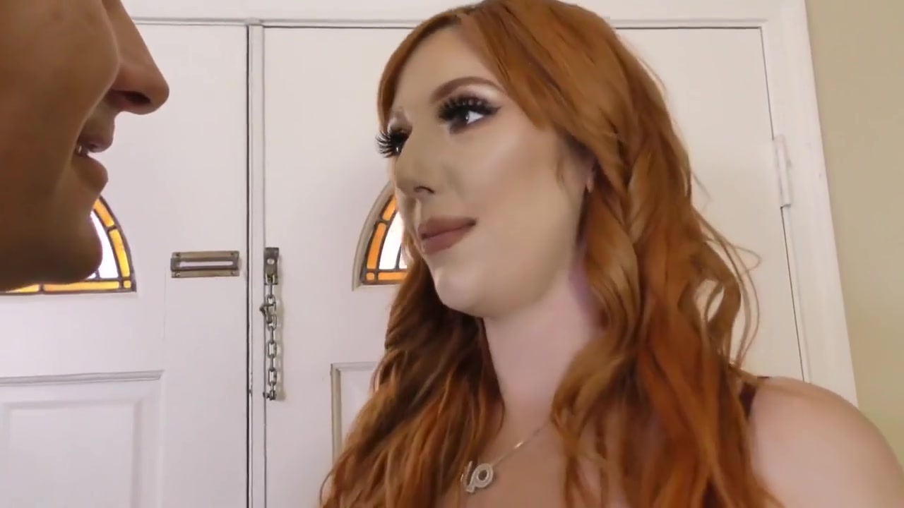 Passionate Fuck Redhead With Lauren Phillips