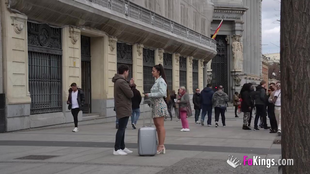 Nuria Millan And Her Love For Picking Random Guys In Public