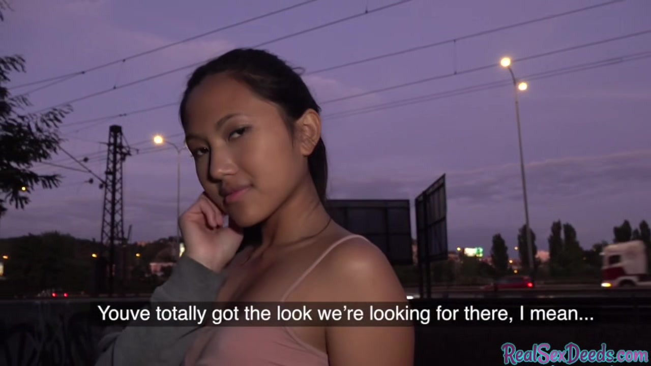 Smallboob Asian beauty pounded for cash before giving head