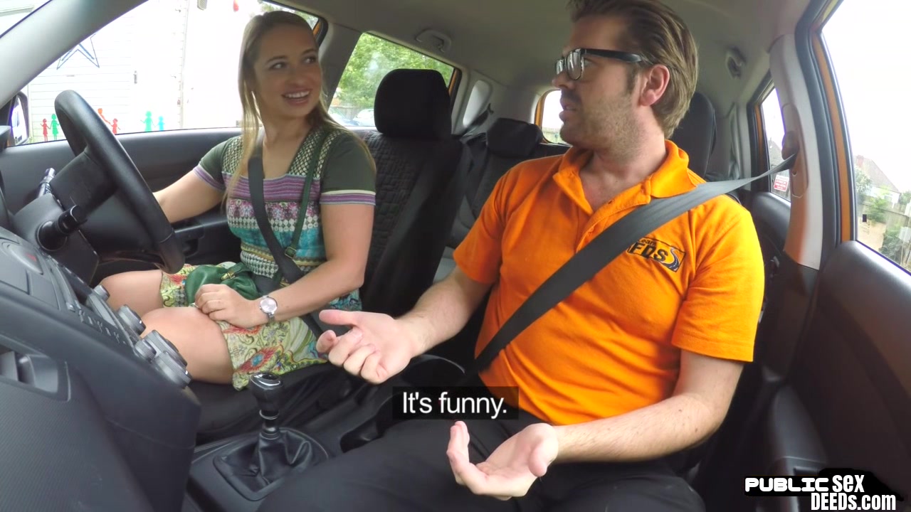 Bigass slut fucked outdoor in car by instructor in public