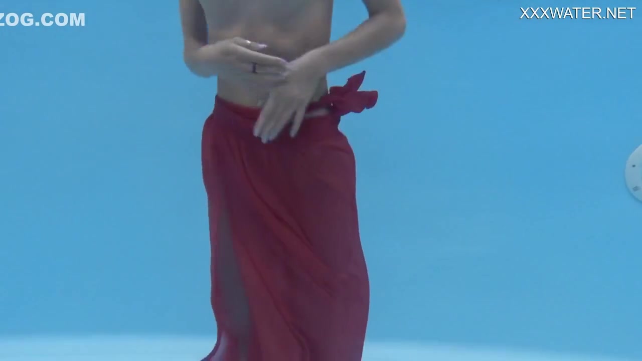 Petite Ultra In The Pool With Hermione Ganger And Hot Pornstar