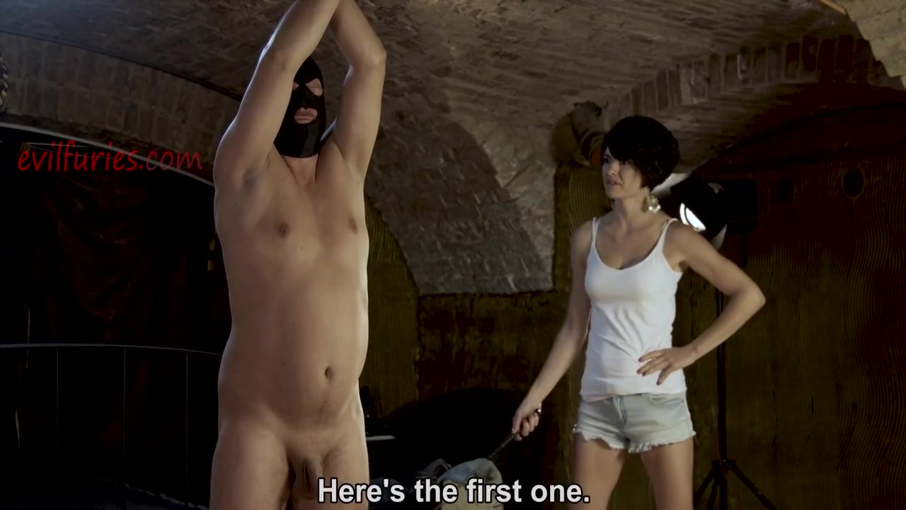 Sub Has To Taste The Pain And Pleasure At The Same Time