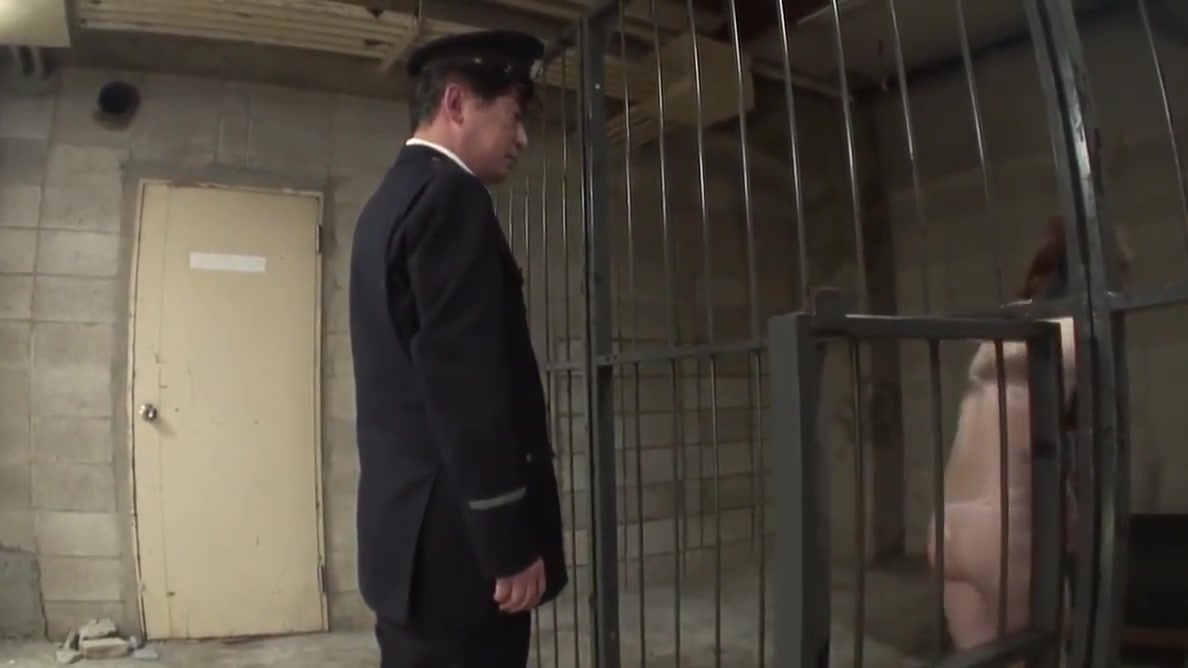 Saucy gives guard a blowjob through the bars