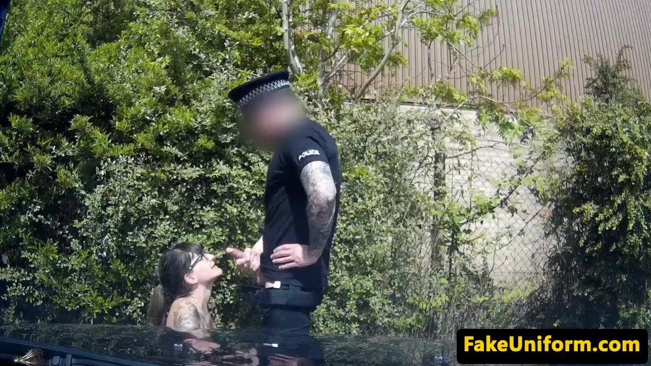 brit glasses amateur rodsucking cop outdoors