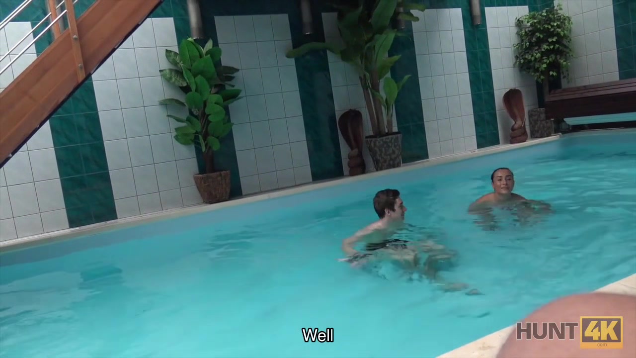 HUNT4K. Cuckold swims while handsome stranger has fun with his girl