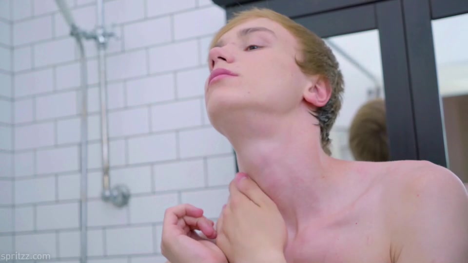 Smooth hung boy Mikhail in the bathroom - Spritzz