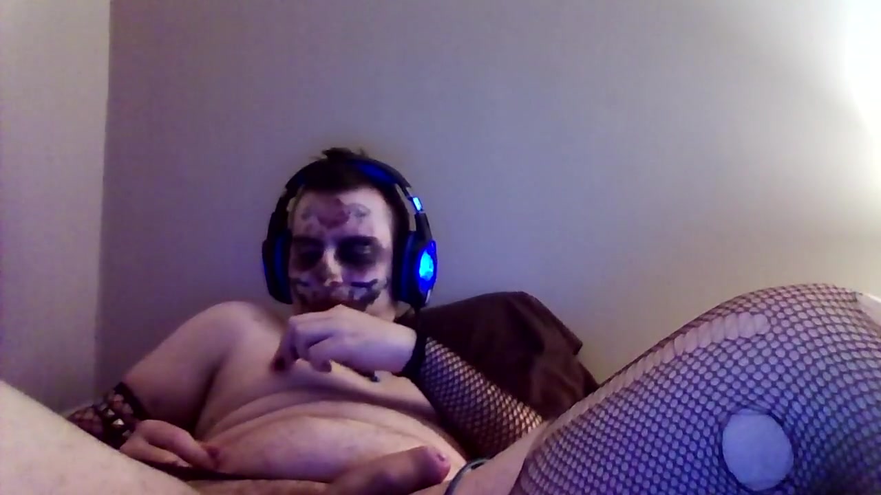 Day of The Dead Crossdresser! _ HE'S SO SEXY!!!!!!