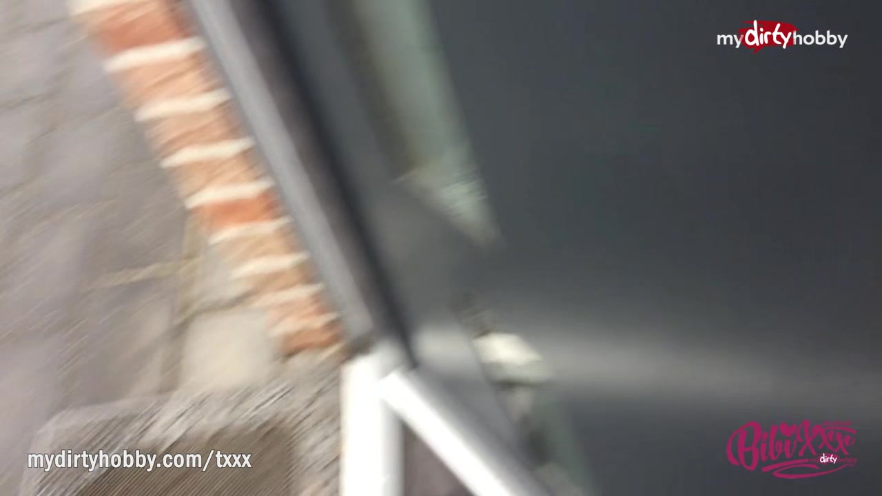 MyDirtyHobby - teen 18+ rubbing her pussy on her bike!