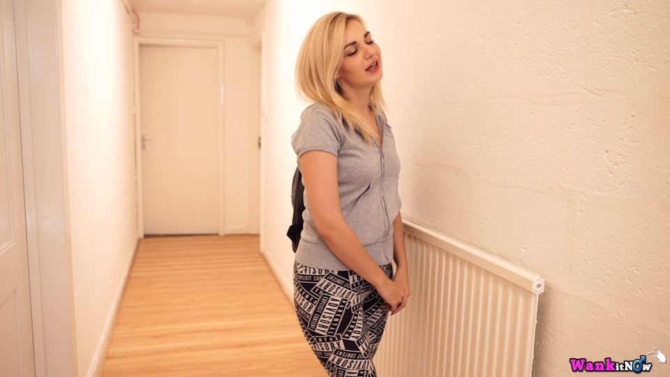 Dolly - I'm Not So Innocent - Sexy Videos - WankitNow
