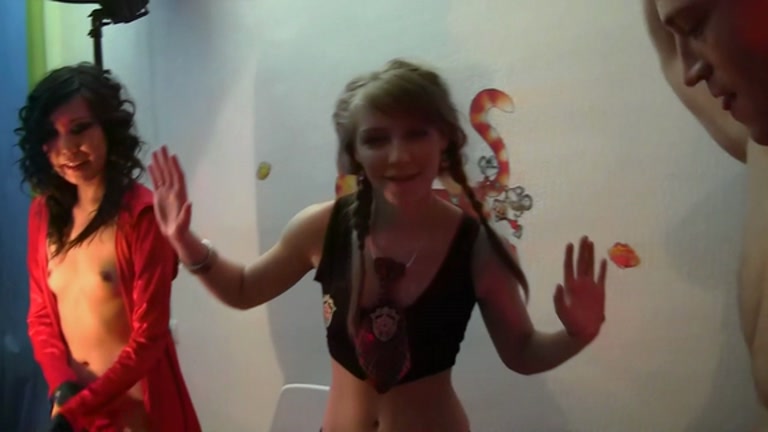 Awesome 3some with two cute angels