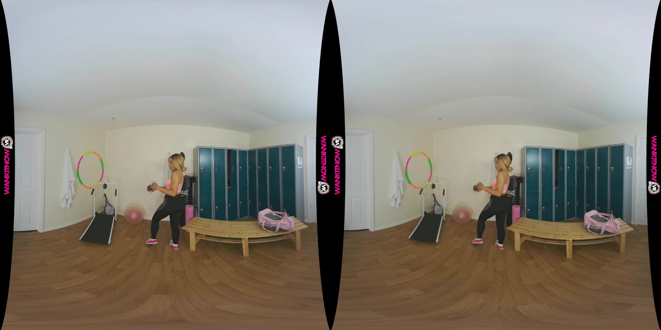Socials Thot featuring Kayla Louise - WankitNowVR