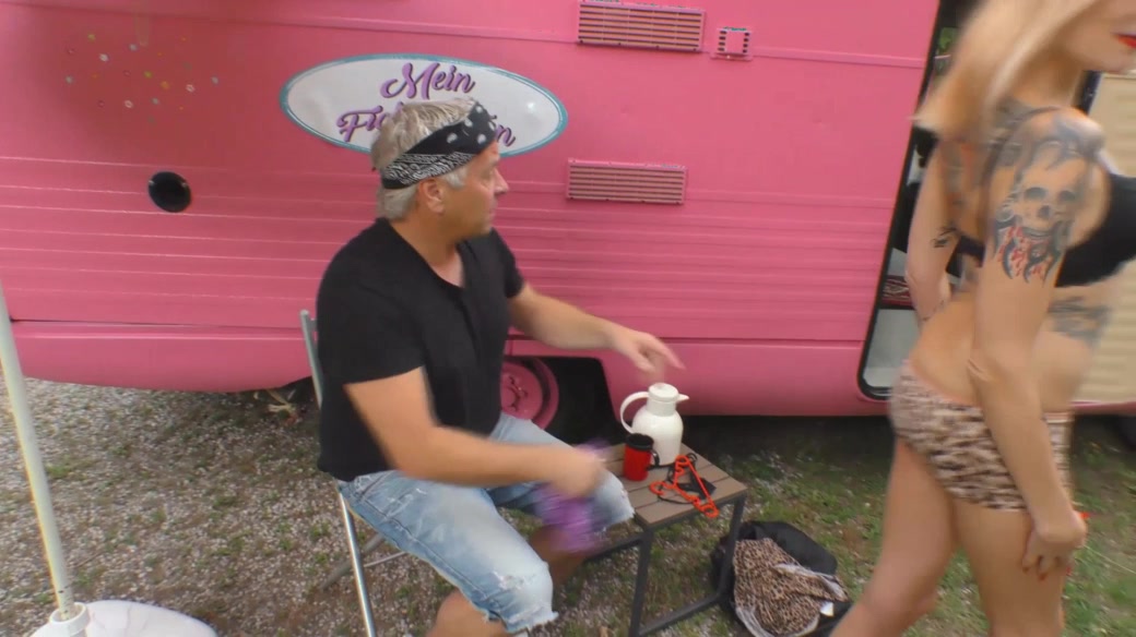 Happy Outdoor German Campers - MagmaFilm