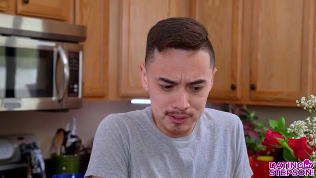 Putting In The Effort - S4:E2 - Momlover