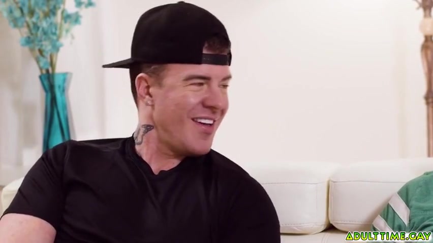 And Watching Porn While Jerking Off Side By Side - Jj Knight And Pierce Paris
