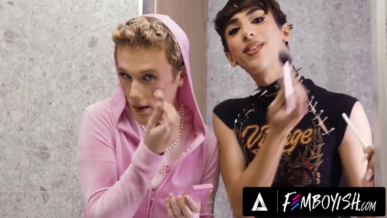 Femboyish - Horny Pretty Fem Twinks Share Hunk Mateo Tomass Huge Dick With Alex Foxe, Foxy Alex And Benny Fox