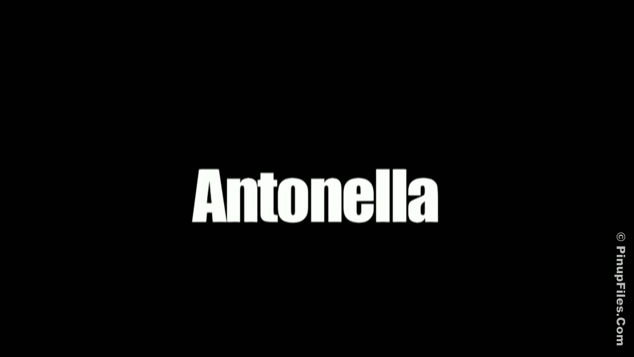 Antonella Kahllo - Pink Satin Corset 1