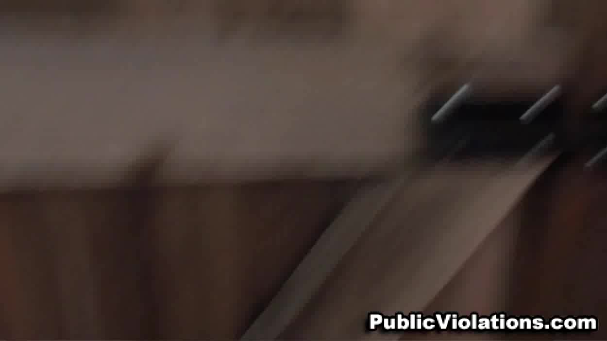 Took a lunch pause and met my hot co-worker being eager to fuck