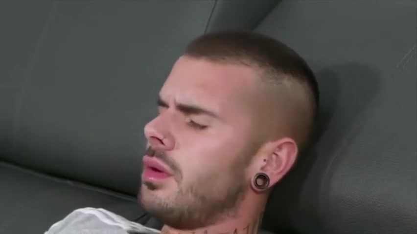 Muscular Guy Needs Rough Fuck