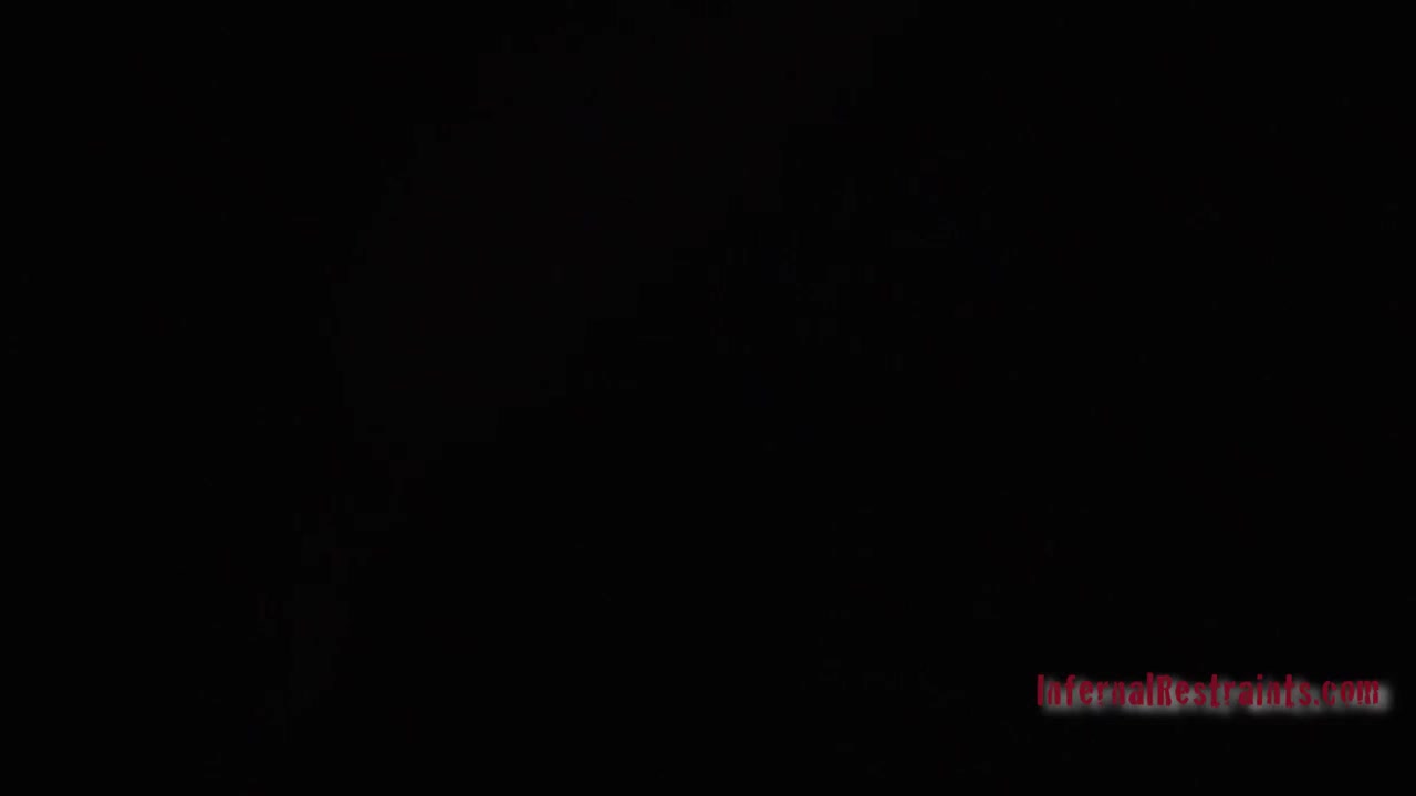 Lila - Did Naked - Great Gag - Kept Screaming In Hole Until