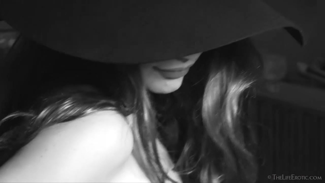 Pocket Pool 2 - Avri Norwood - TheLifeErotic