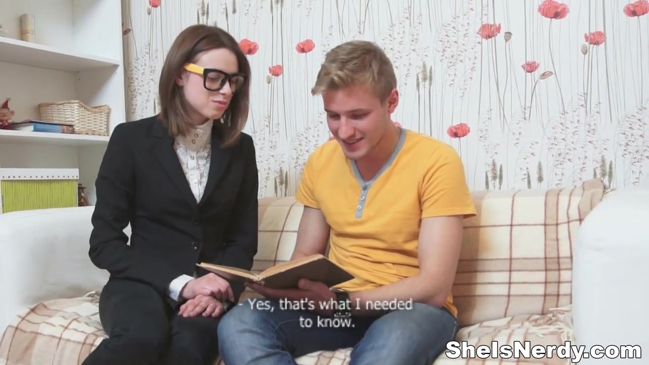 She Is Nerdy - Dila - The sex geometry