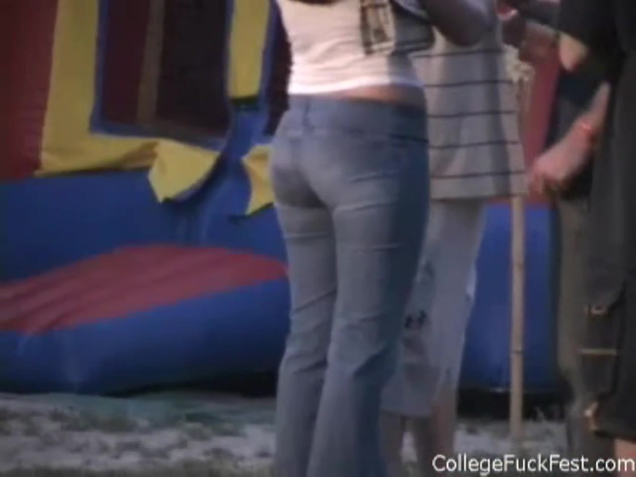 Cock sucking coed teen 18+ fucked