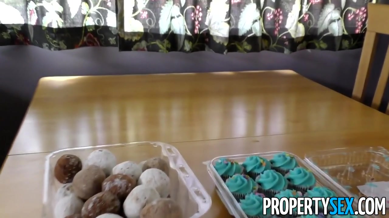 PropertySex Open House Turns Into Sex With Stunning Agent