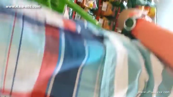 peeping chinese amateur upskirt.3