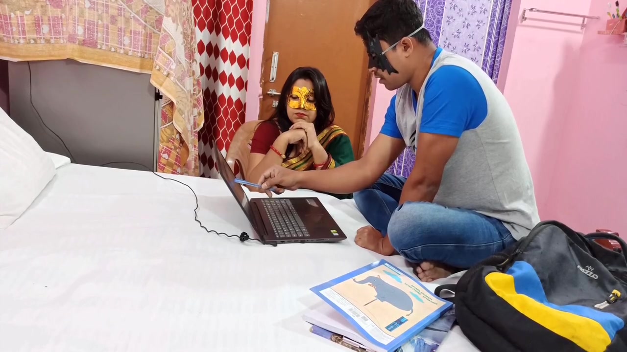 Teacher Sex With student 18+ Mdm Ne Homework Ka Ghussa Chodwake Nikala